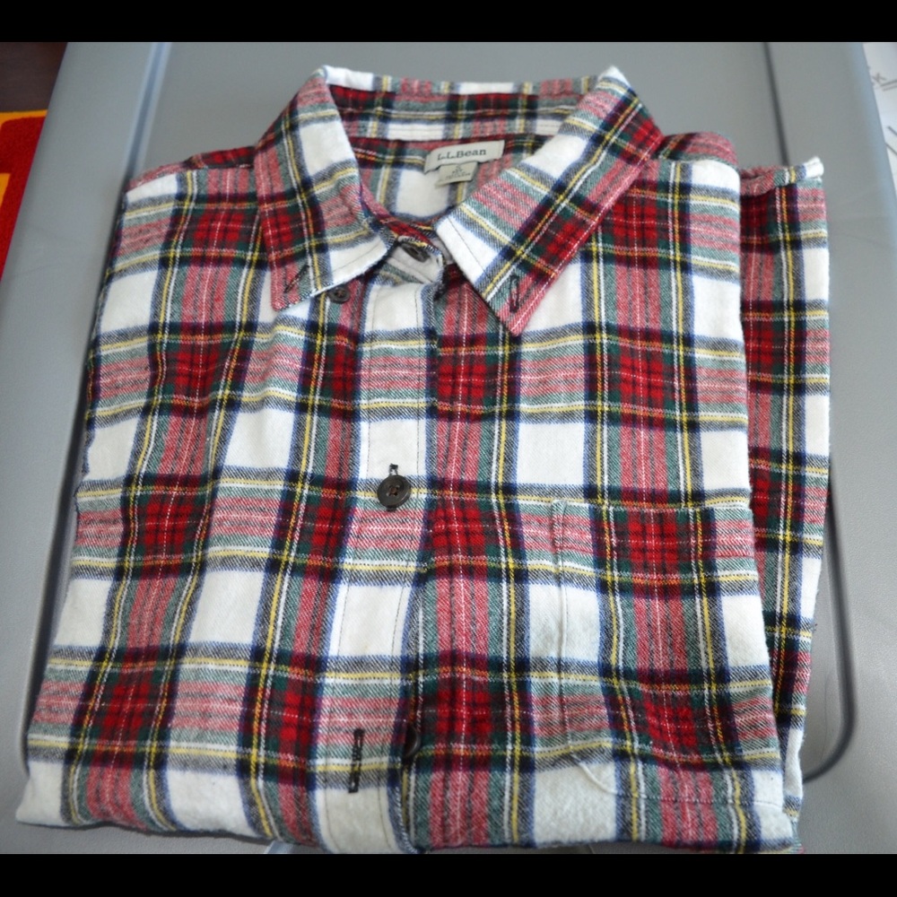 Women’s flannel shirt